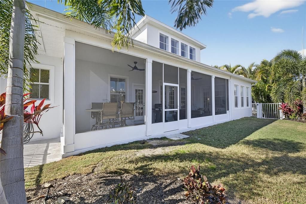 En Venta: $1,225,000 (4 camas, 3 baños, 3463 Pies cuadrados)