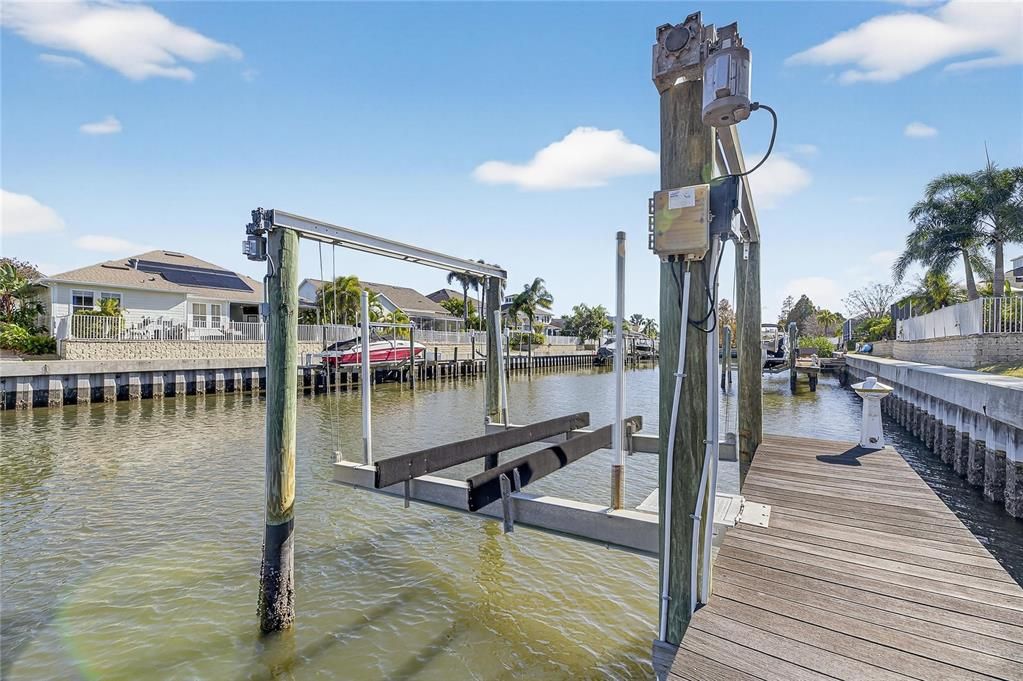 En Venta: $1,225,000 (4 camas, 3 baños, 3463 Pies cuadrados)