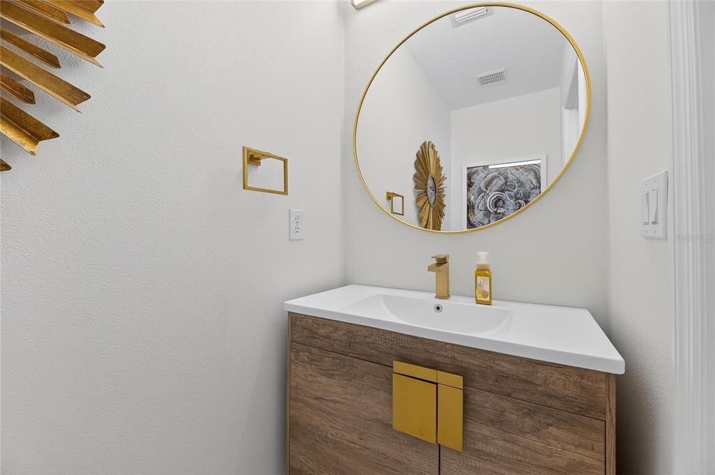 En Venta: $1,225,000 (4 camas, 3 baños, 3463 Pies cuadrados)