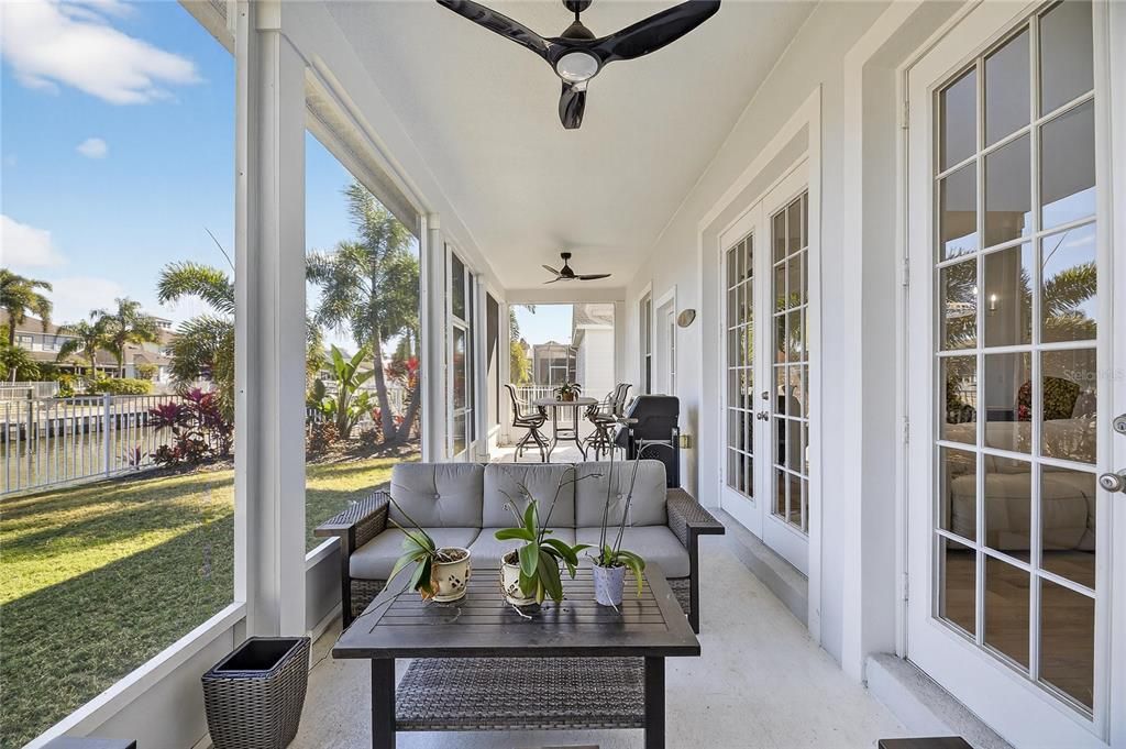 En Venta: $1,225,000 (4 camas, 3 baños, 3463 Pies cuadrados)