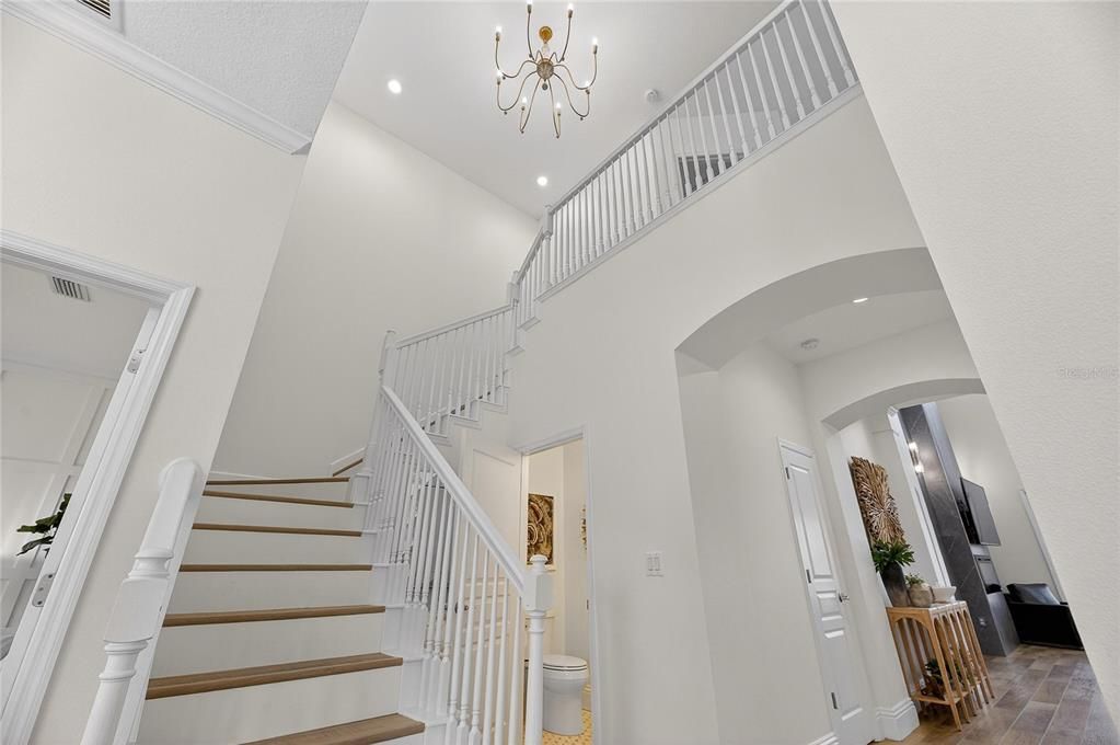 En Venta: $1,225,000 (4 camas, 3 baños, 3463 Pies cuadrados)