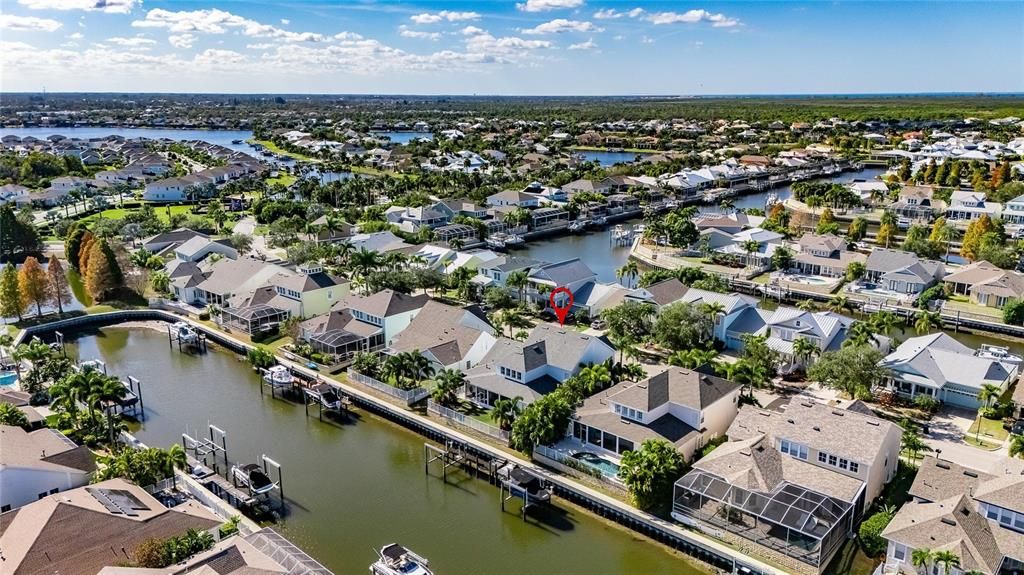 En Venta: $1,225,000 (4 camas, 3 baños, 3463 Pies cuadrados)