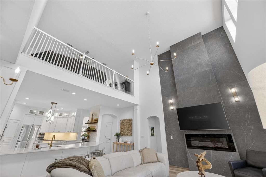 En Venta: $1,225,000 (4 camas, 3 baños, 3463 Pies cuadrados)