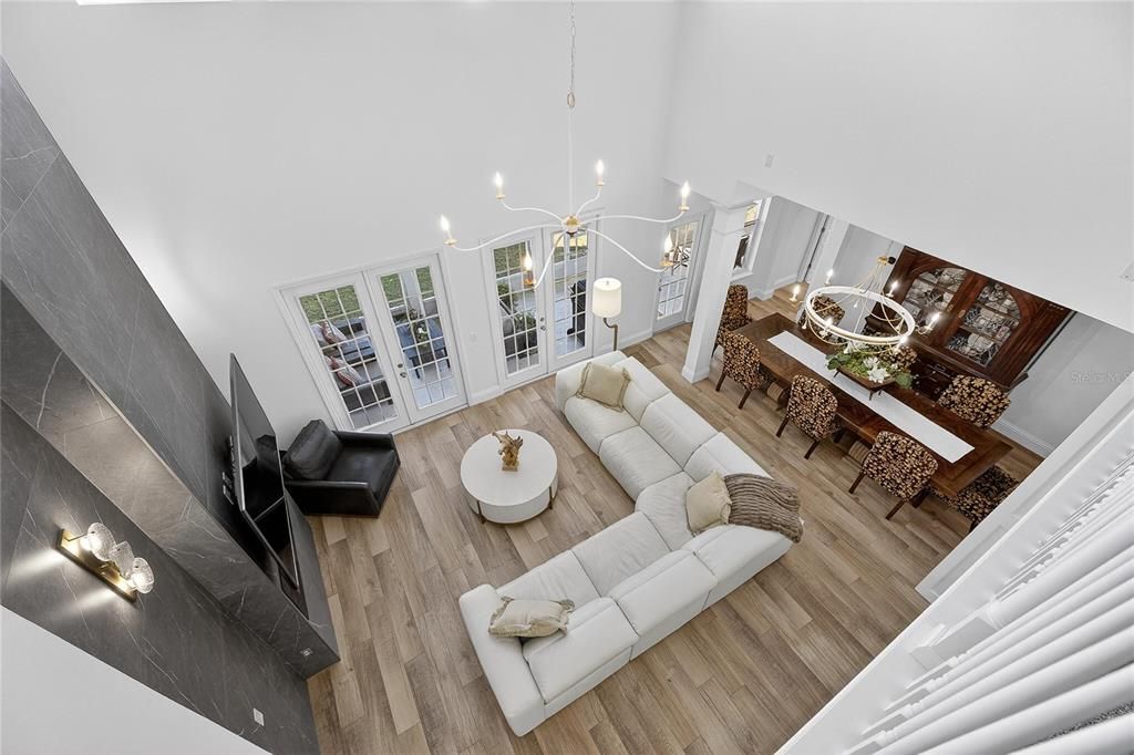 En Venta: $1,225,000 (4 camas, 3 baños, 3463 Pies cuadrados)