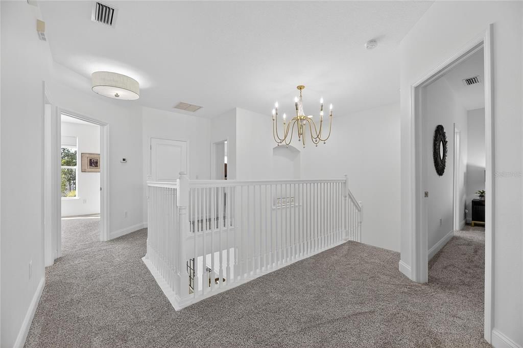 En Venta: $1,225,000 (4 camas, 3 baños, 3463 Pies cuadrados)