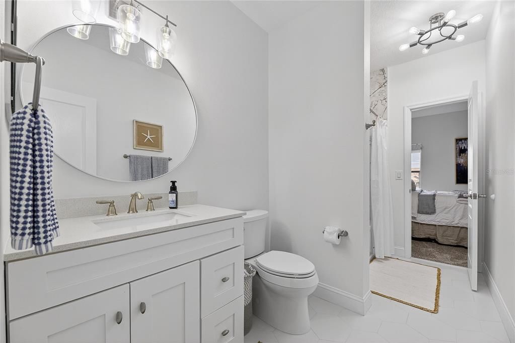 En Venta: $1,225,000 (4 camas, 3 baños, 3463 Pies cuadrados)