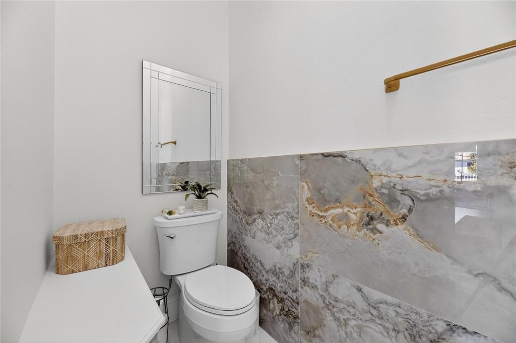 En Venta: $1,225,000 (4 camas, 3 baños, 3463 Pies cuadrados)