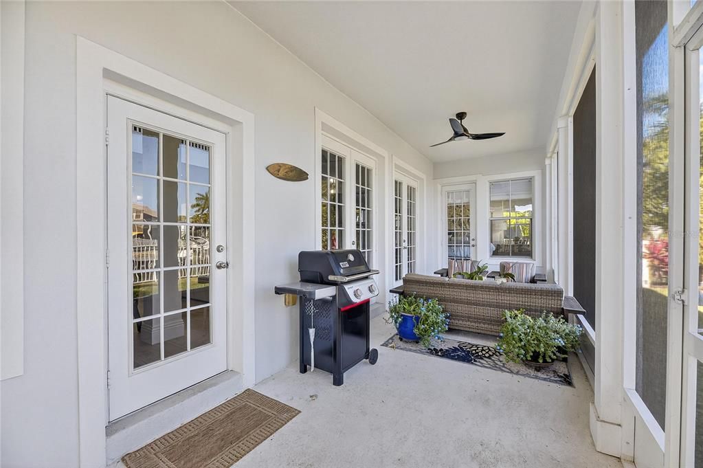 En Venta: $1,225,000 (4 camas, 3 baños, 3463 Pies cuadrados)