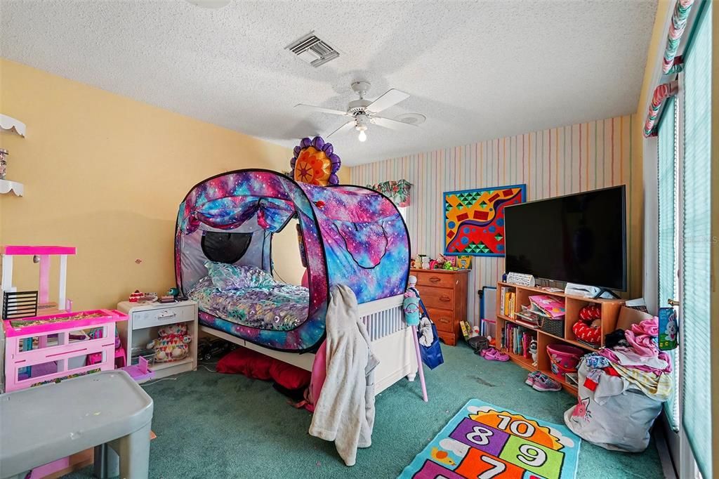 For Sale: $330,000 (3 beds, 2 baths, 2479 Square Feet)