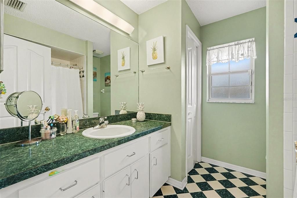 For Sale: $330,000 (3 beds, 2 baths, 2479 Square Feet)