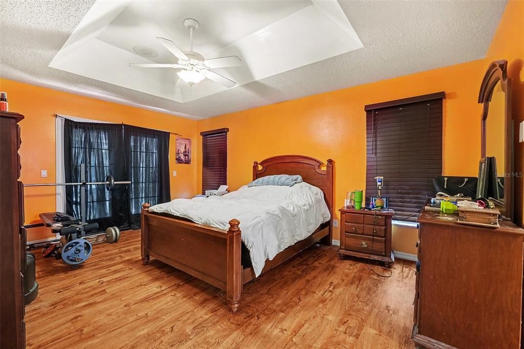 For Sale: $330,000 (3 beds, 2 baths, 2479 Square Feet)