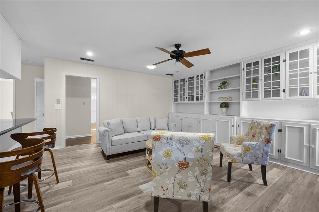 待售: $475,000 (4 贝兹, 2 浴室, 2362 平方英尺)