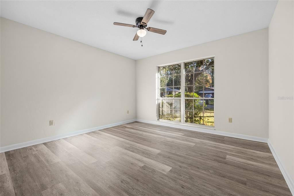 待售: $475,000 (4 贝兹, 2 浴室, 2362 平方英尺)