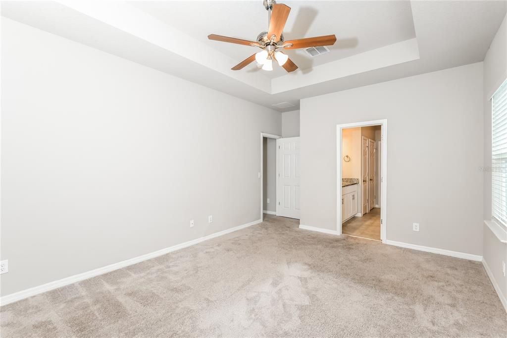 For Rent: $2,415 (3 beds, 2 baths, 1758 Square Feet)