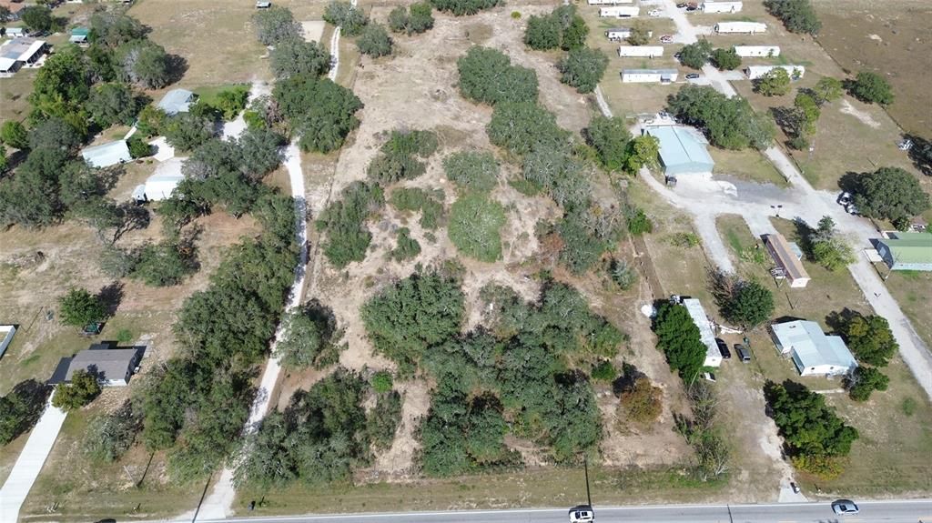 待售: $750,000 (5.63 acres)