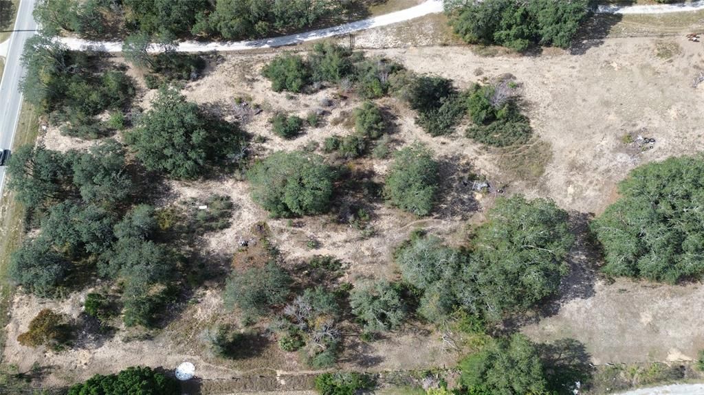 待售: $750,000 (5.63 acres)