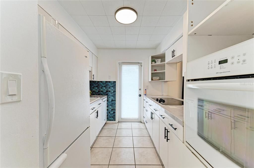 На продажу: $375,000 (3 спален, 2 ванн, 1638 Квадратных фут)