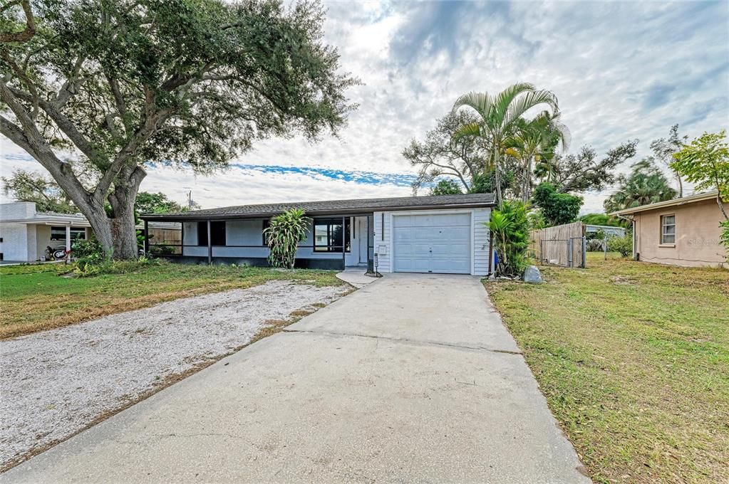 На продажу: $375,000 (3 спален, 2 ванн, 1638 Квадратных фут)