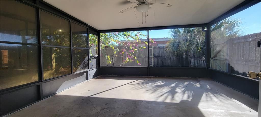 На продажу: $379,999 (4 спален, 2 ванн, 1541 Квадратных фут)