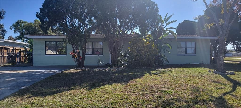 На продажу: $379,999 (4 спален, 2 ванн, 1541 Квадратных фут)