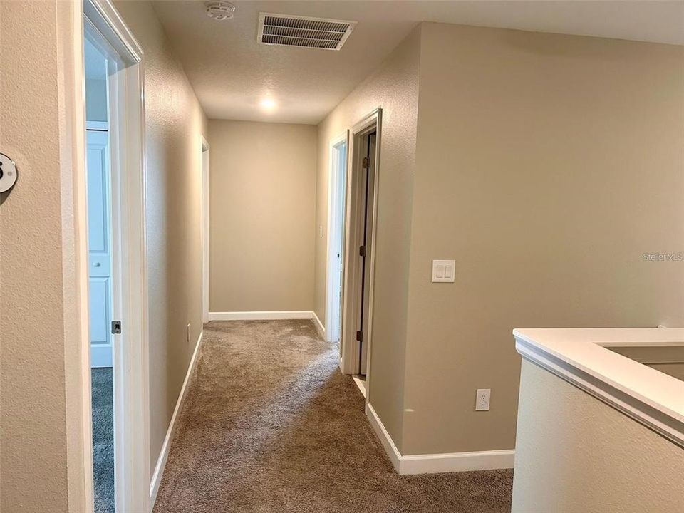 出租: $3,100 (5 贝兹, 3 浴室, 2461 平方英尺)