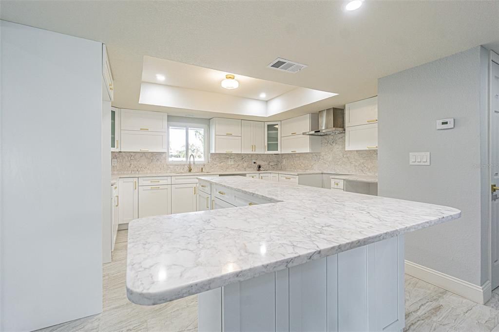 На продажу: $649,900 (4 спален, 3 ванн, 2672 Квадратных фут)