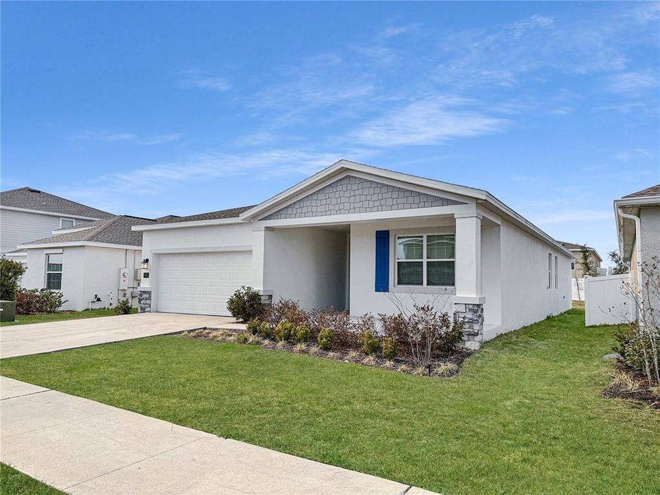 En Renta: $2,400 (4 camas, 3 baños, 2110 Pies cuadrados)