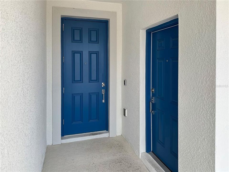 En Renta: $2,400 (4 camas, 3 baños, 2110 Pies cuadrados)