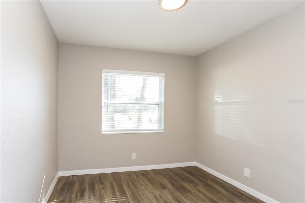 For Rent: $3,140 (4 beds, 2 baths, 2074 Square Feet)