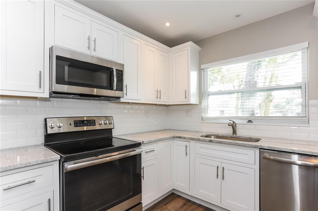 For Rent: $3,140 (4 beds, 2 baths, 2074 Square Feet)