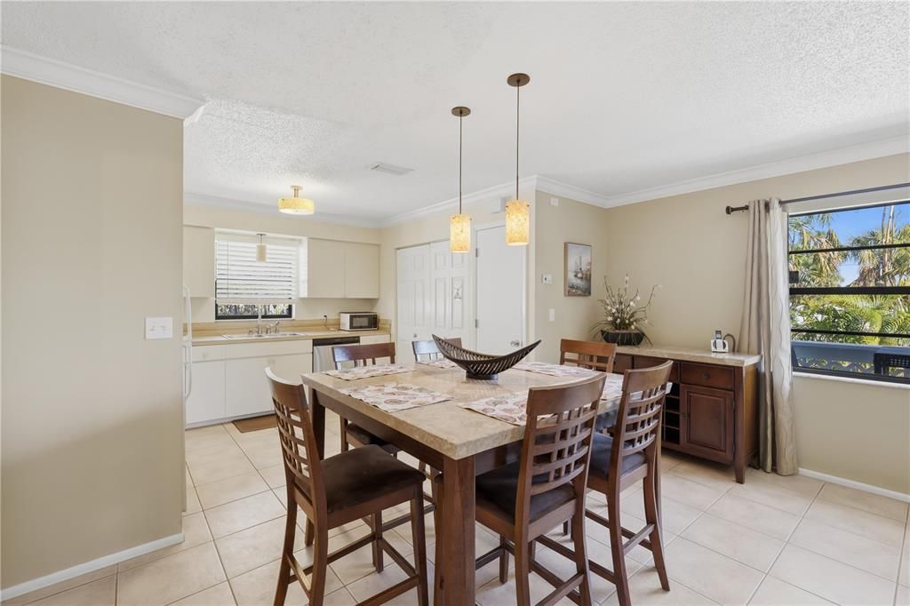 En Venta: $1,795,000 (4 camas, 0 baños, 1980 Pies cuadrados)