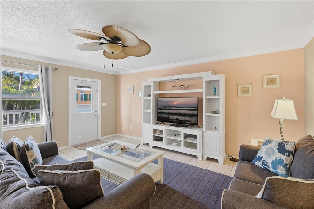 En Venta: $1,795,000 (4 camas, 0 baños, 1980 Pies cuadrados)