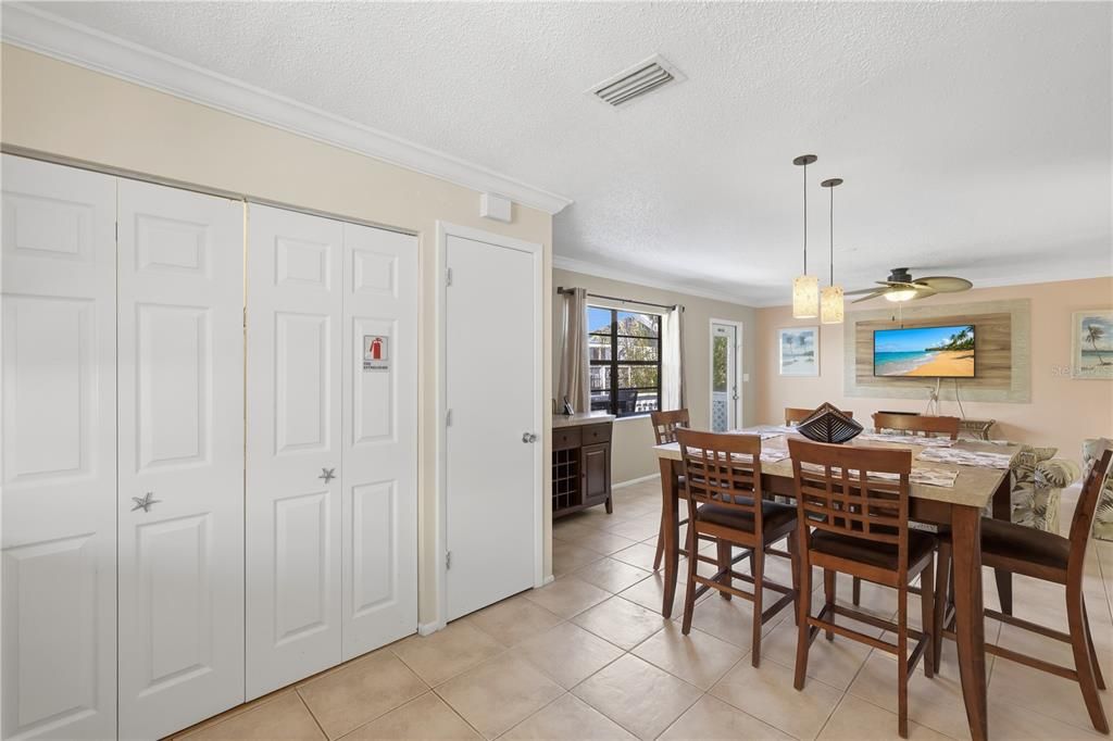 En Venta: $1,795,000 (4 camas, 0 baños, 1980 Pies cuadrados)