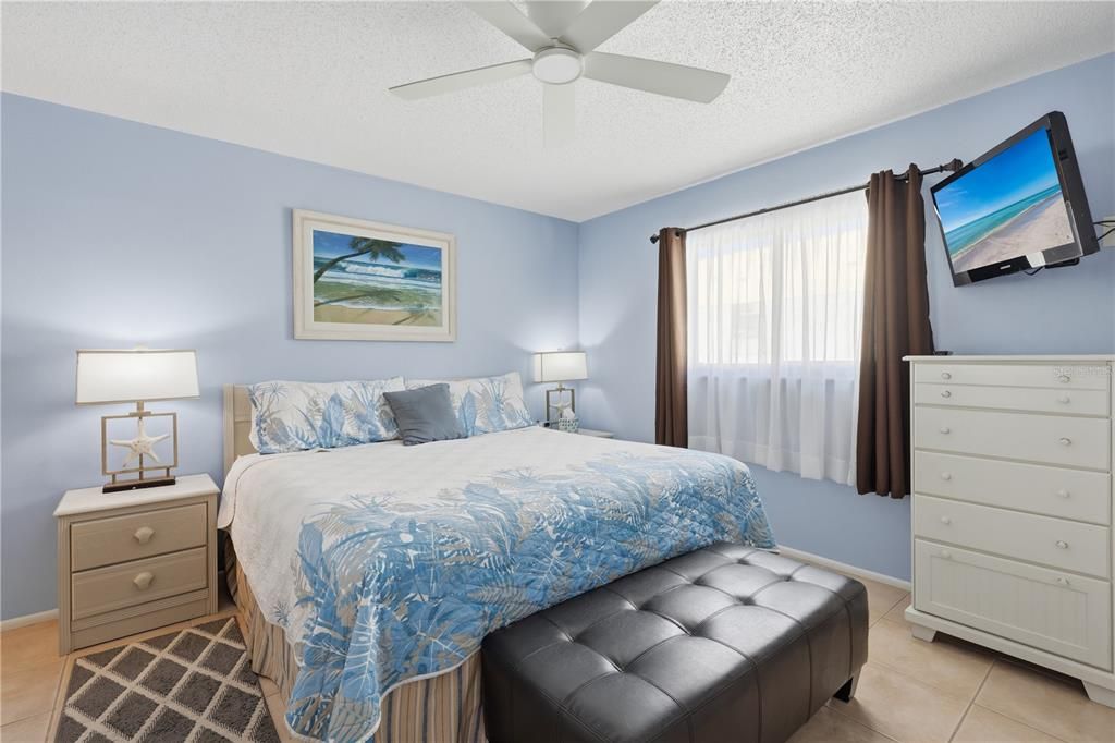 En Venta: $1,795,000 (4 camas, 0 baños, 1980 Pies cuadrados)