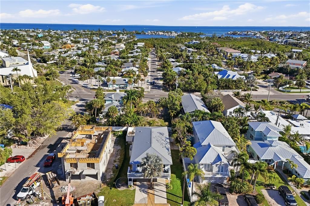 En Venta: $1,795,000 (4 camas, 0 baños, 1980 Pies cuadrados)