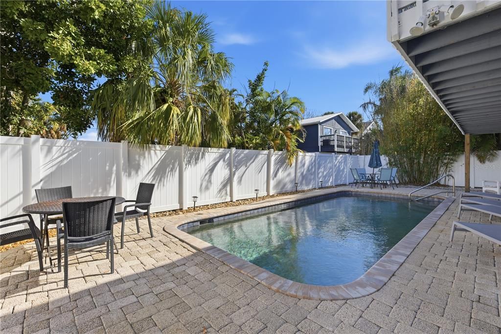 En Venta: $1,795,000 (4 camas, 0 baños, 1980 Pies cuadrados)