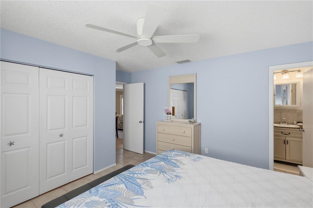 En Venta: $1,795,000 (4 camas, 0 baños, 1980 Pies cuadrados)