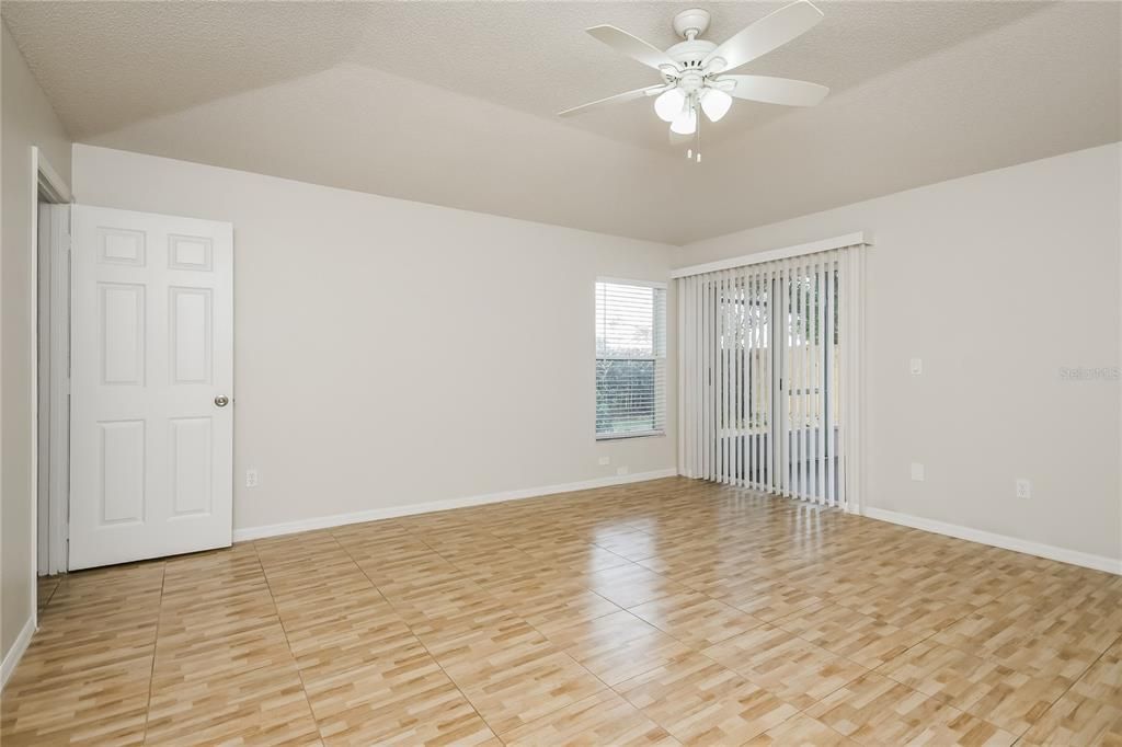 出租: $2,310 (3 贝兹, 2 浴室, 1653 平方英尺)