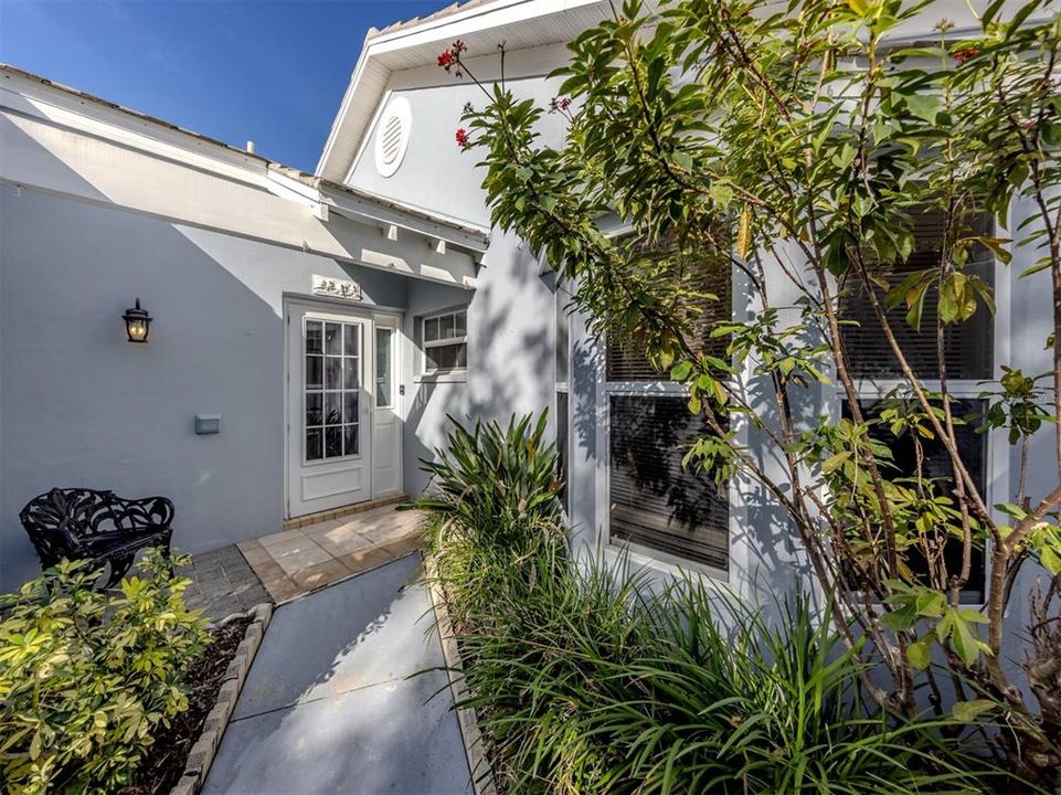 For Sale: $358,000 (2 beds, 2 baths, 1735 Square Feet)