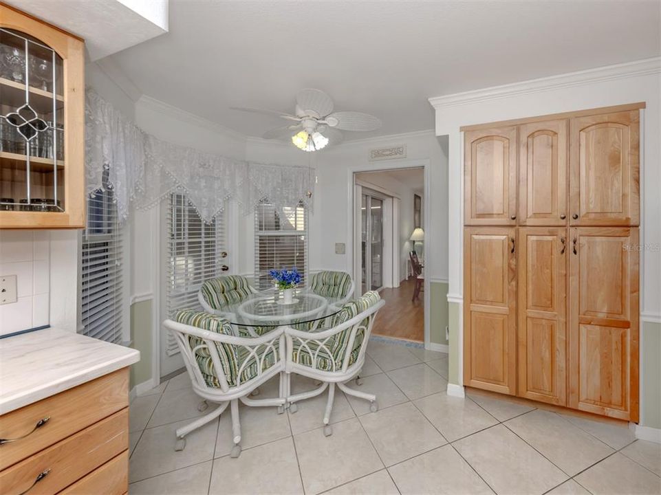 For Sale: $358,000 (2 beds, 2 baths, 1735 Square Feet)