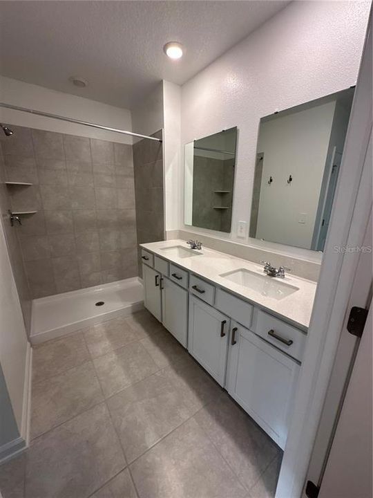 For Rent: $2,250 (3 beds, 2 baths, 1444 Square Feet)