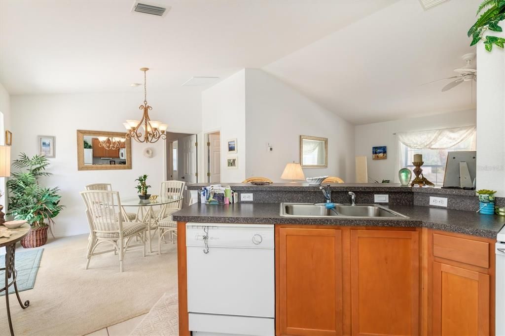 For Sale: $245,000 (3 beds, 2 baths, 1244 Square Feet)