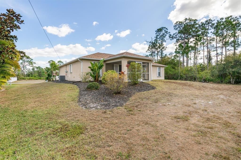 For Sale: $245,000 (3 beds, 2 baths, 1244 Square Feet)