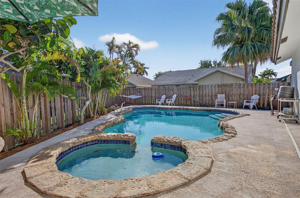 待售: $635,000 (3 贝兹, 2 浴室, 1750 平方英尺)