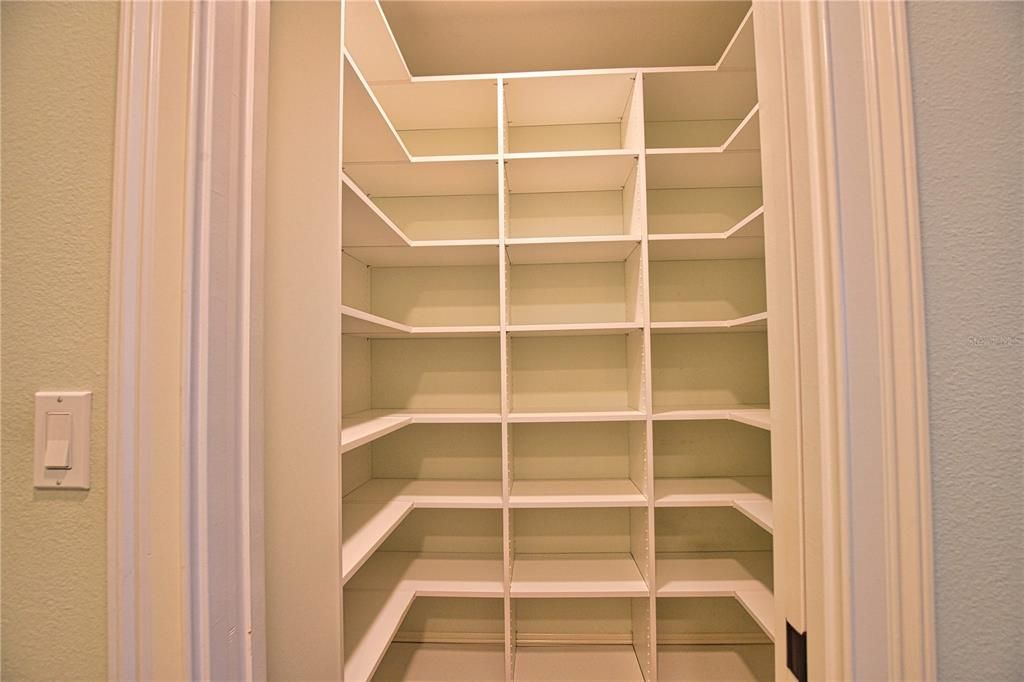 出租: $6,200 (2 贝兹, 2 浴室, 1508 平方英尺)