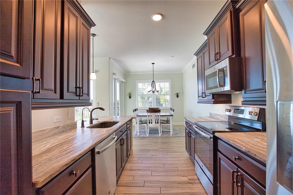 出租: $6,200 (2 贝兹, 2 浴室, 1508 平方英尺)