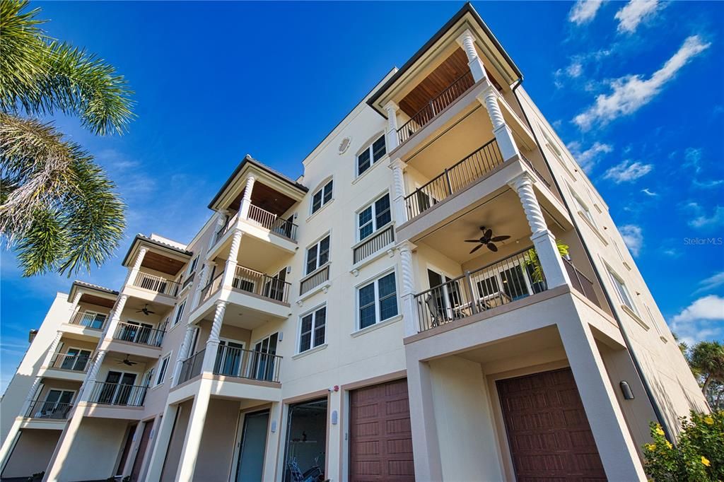 出租: $6,200 (2 贝兹, 2 浴室, 1508 平方英尺)