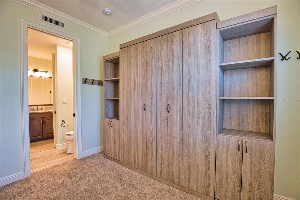 出租: $6,200 (2 贝兹, 2 浴室, 1508 平方英尺)