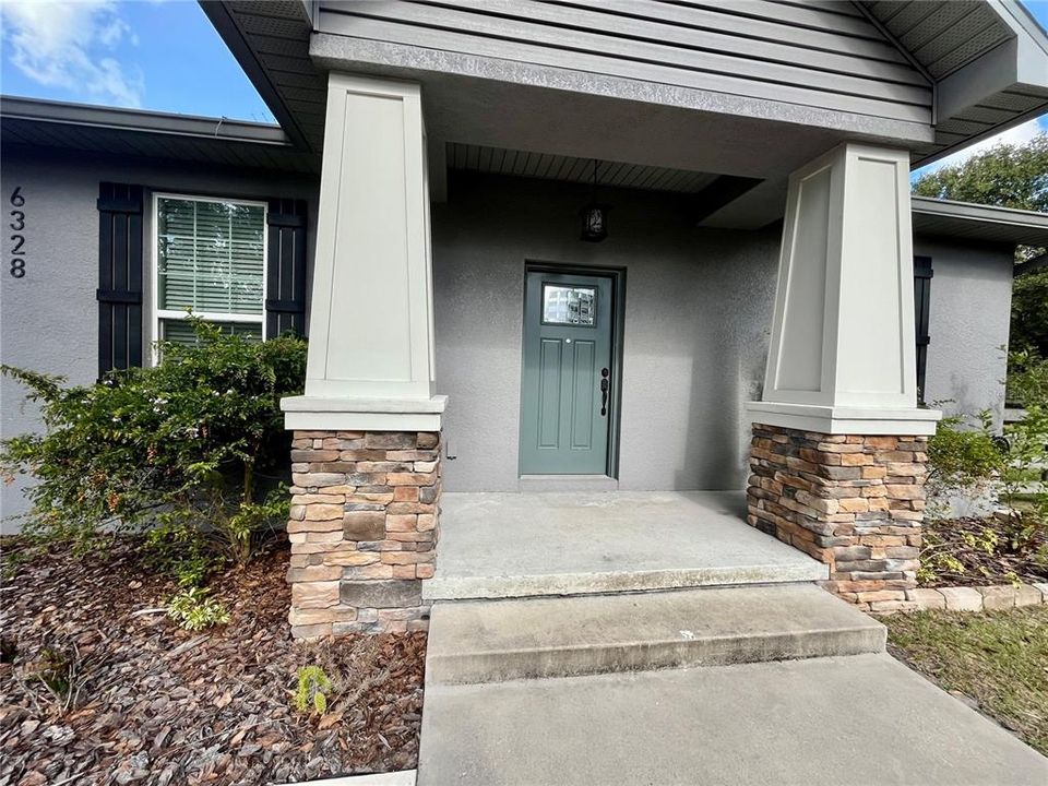 В аренду: $2,250 (2 спален, 2 ванн, 1155 Квадратных фут)