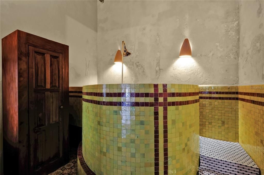 Недавно продано: $3,800,000 (6 спален, 2 ванн, 8600 Квадратных фут)